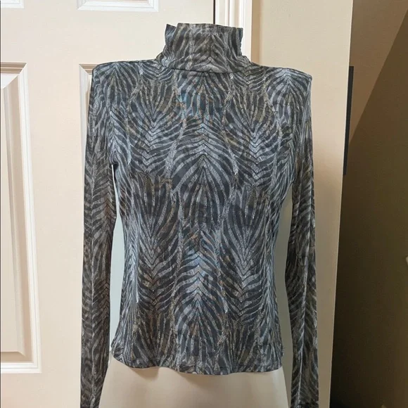 Bailey /44 print turtleneck top, med - Picture 1 of 6